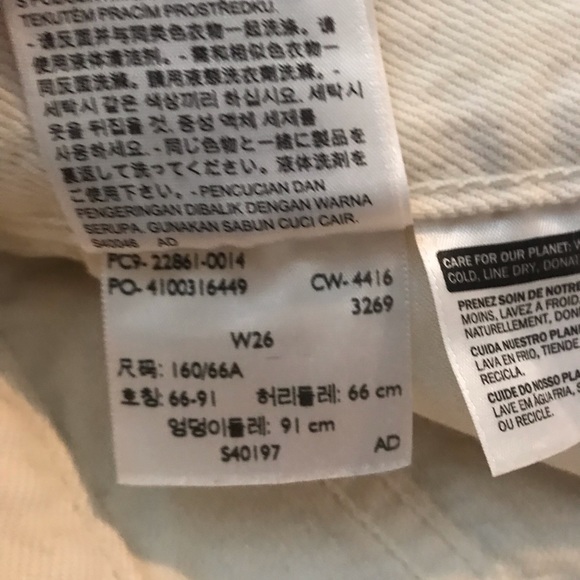 SOLD Free People (Levi’s) High Waisted Ankle Crop in Cream, 26 - Picture 4 of 9